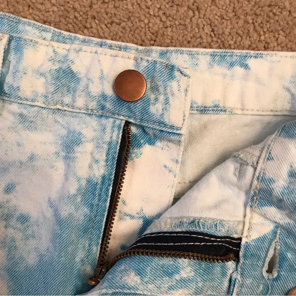 Tie Dye Denim Shorts NEW Womens Size Medium Sky Blue White High Waist Cotton - Picture 5 of 10